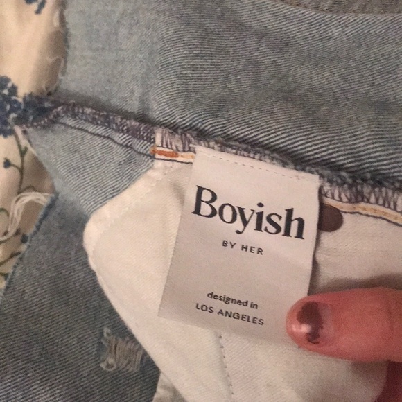 Boyish by Her Cut-off Button-up Jean Shorts - Picture 4 of 7